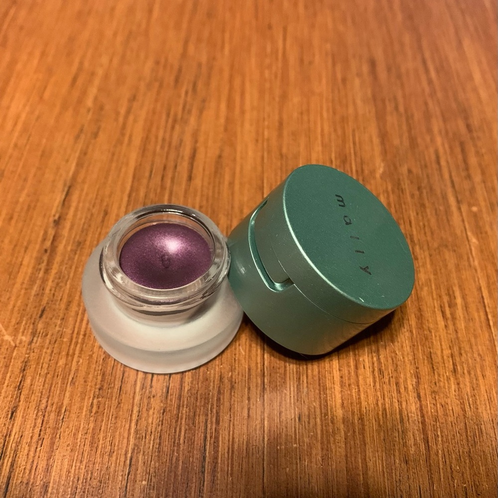 mally Powder Shadow